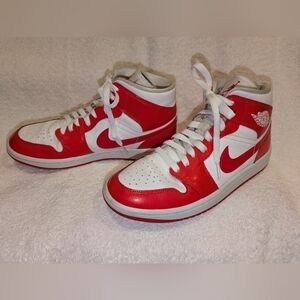 Women's Jordan 1 Syracuse Habanero-White BQ6472116 Size 8 NICE